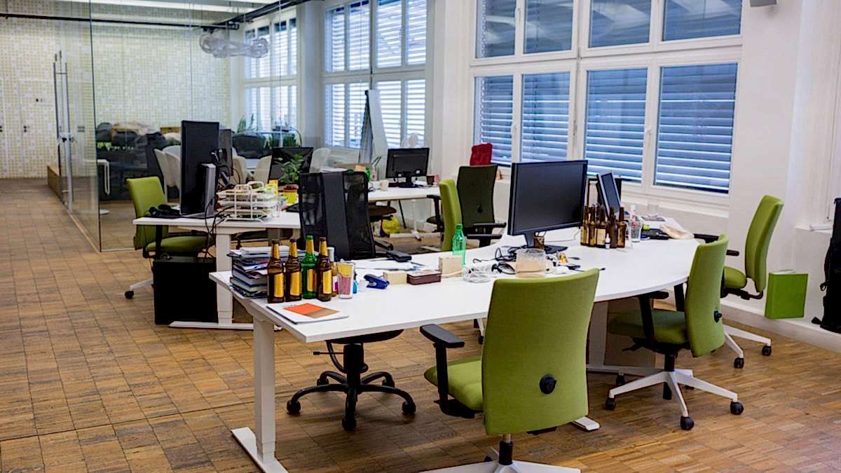 OFİS KOLTUKLARI ve SANDALYELERİ YIKAMA-0505 277 06 24